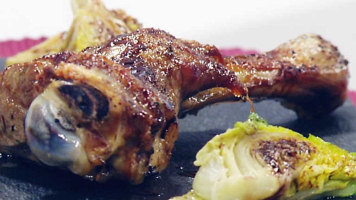 Cocina con Sergio - Paletilla de cordero asada con salsa de arándanos