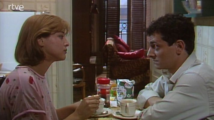 Media naranja - Julia conoce a mamá