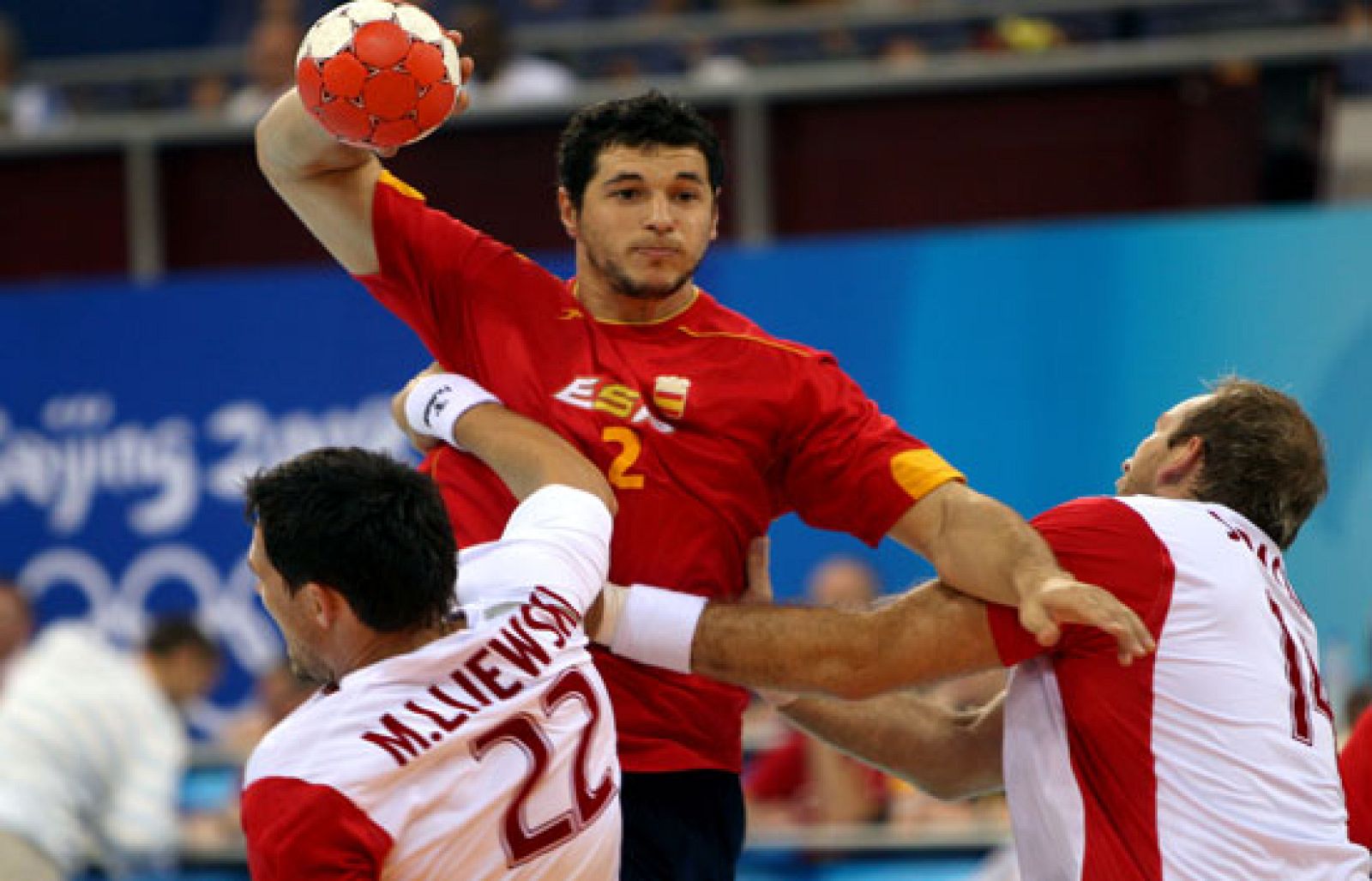 El viernes, día clave en baloncesto, balonmano y piragüismo | Ver