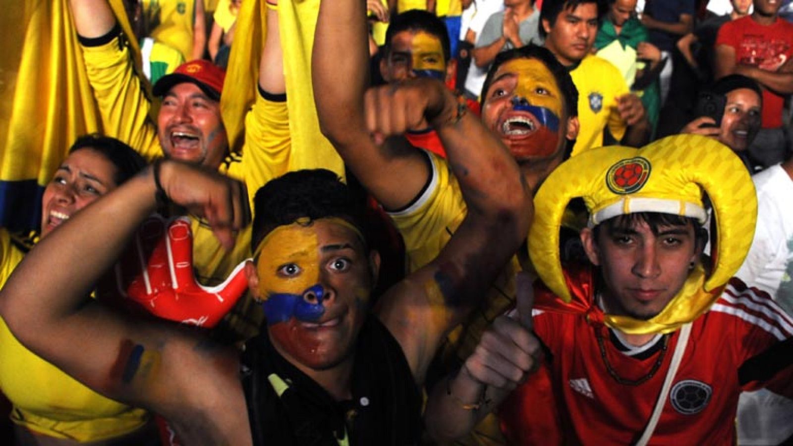 Colombia festeja en Madrid el pase a cuartos