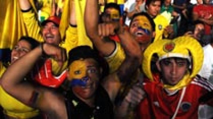 Telediario 1 - Colombia festeja en Madrid el pase a cuartos