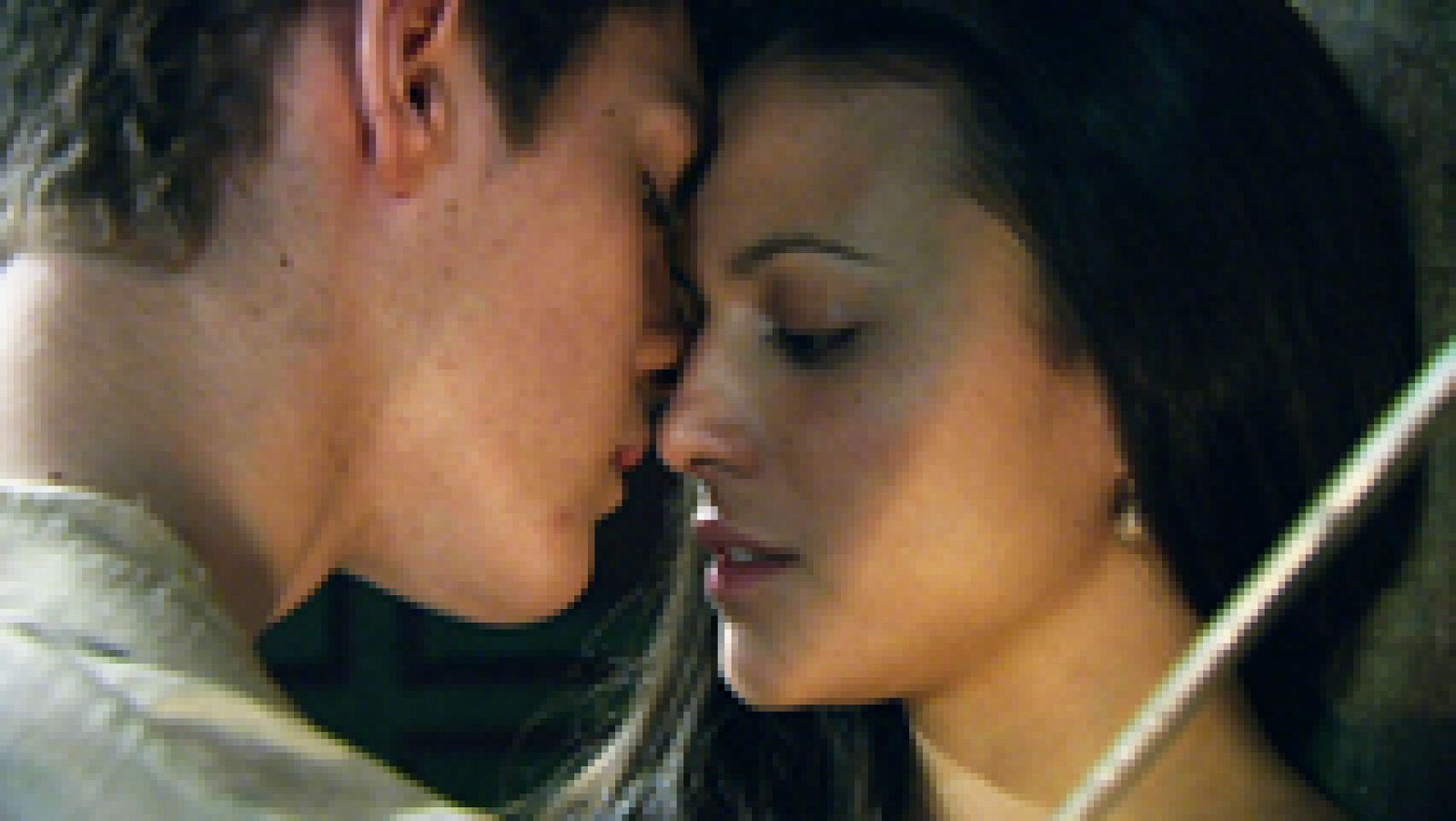 Águila Roja - Nuño seduce a Irene | Ver