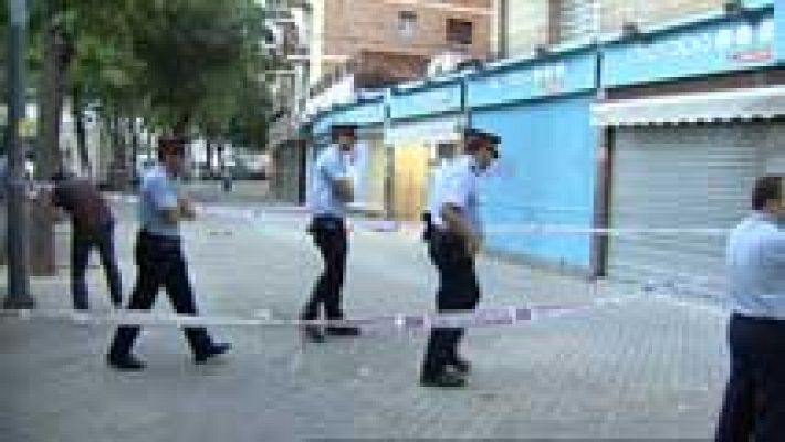 Los mossos buscan a los atracadores de un supermercado