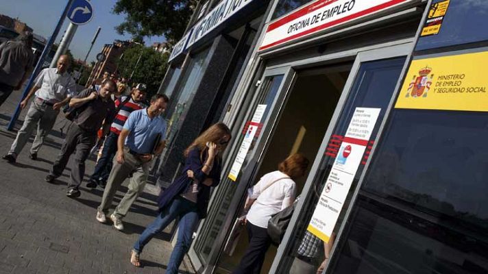 Telediario 1 - En junio bajó el paro registrado