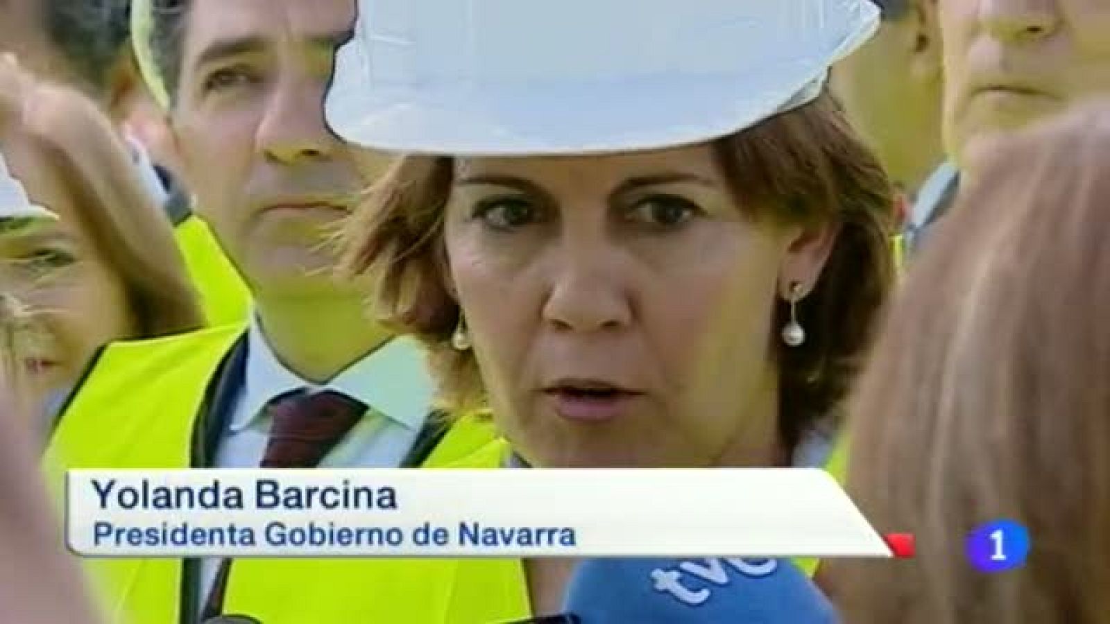  Barcina apoya a Rajoy en su idea de modificar la ley electoral para que gobiernen los ayuntamientos la lista más votada.  Los accidentes de dos camiones alteran el tráfico en la Ronda Norte de Pamplona y en la autovía de Leitzaran. Desciende el paro en Navarra. Enrique Martín habla para Telenavarra sobre su situación y la del Club Osasuna (02/07/2014)