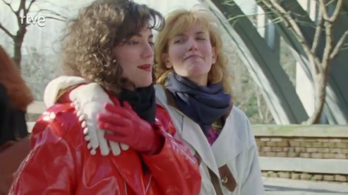 Las chicas de hoy en día - El teatro en la calle