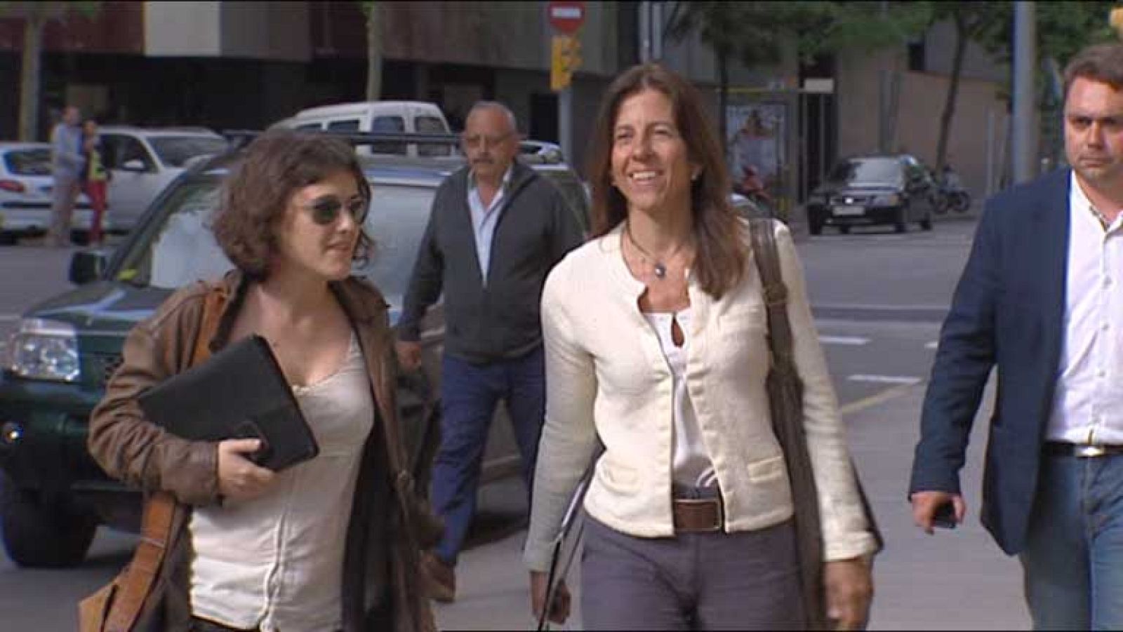 La Agencia Tributaria mantiene que la mujer de Oriol Pujol actuó como tapadera para el cobro de comisiones de su marido