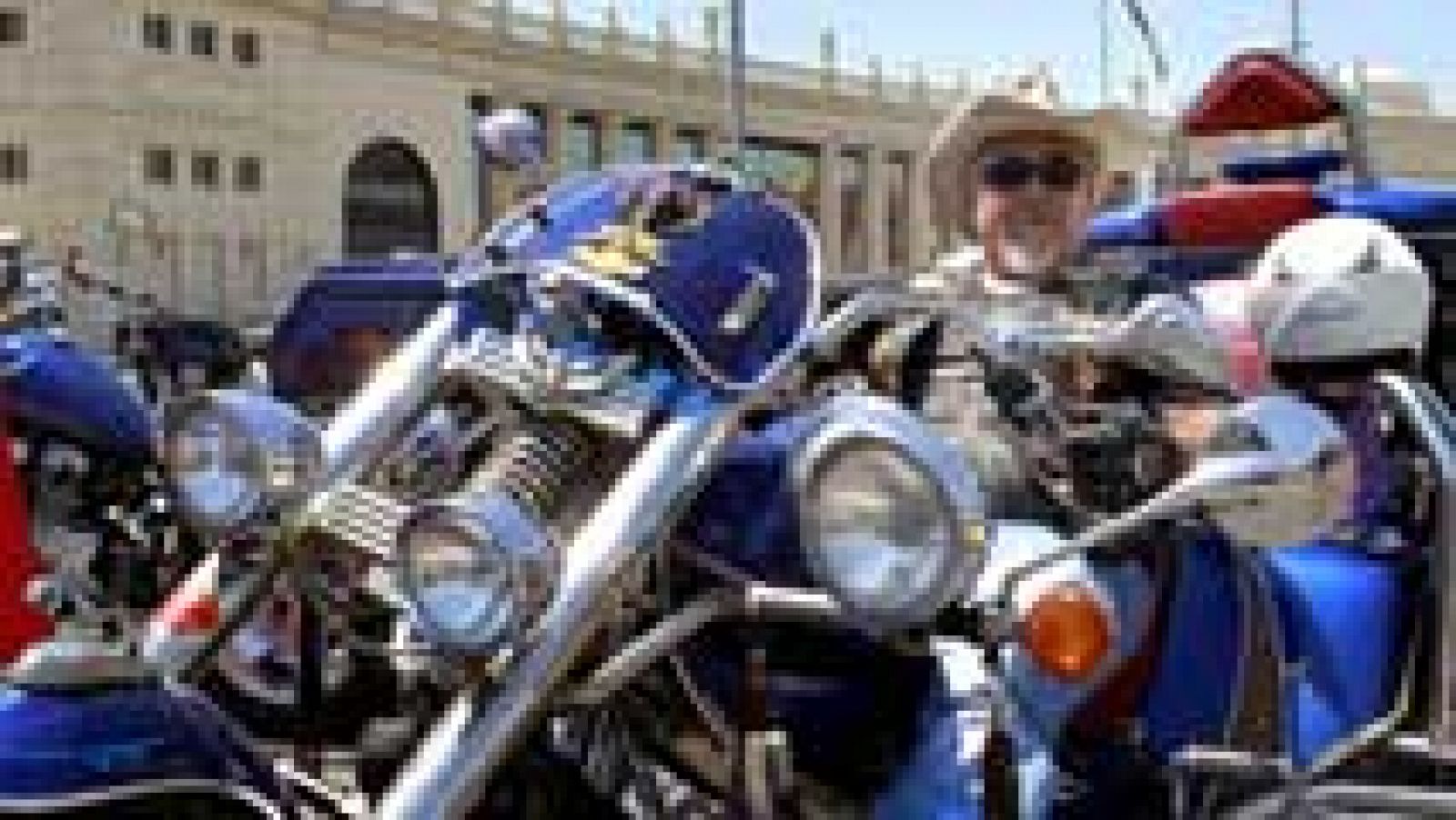 Telediario 1: 12.000 moteros en Barcelona celebran la fiesta HarleyDavison | RTVE Play