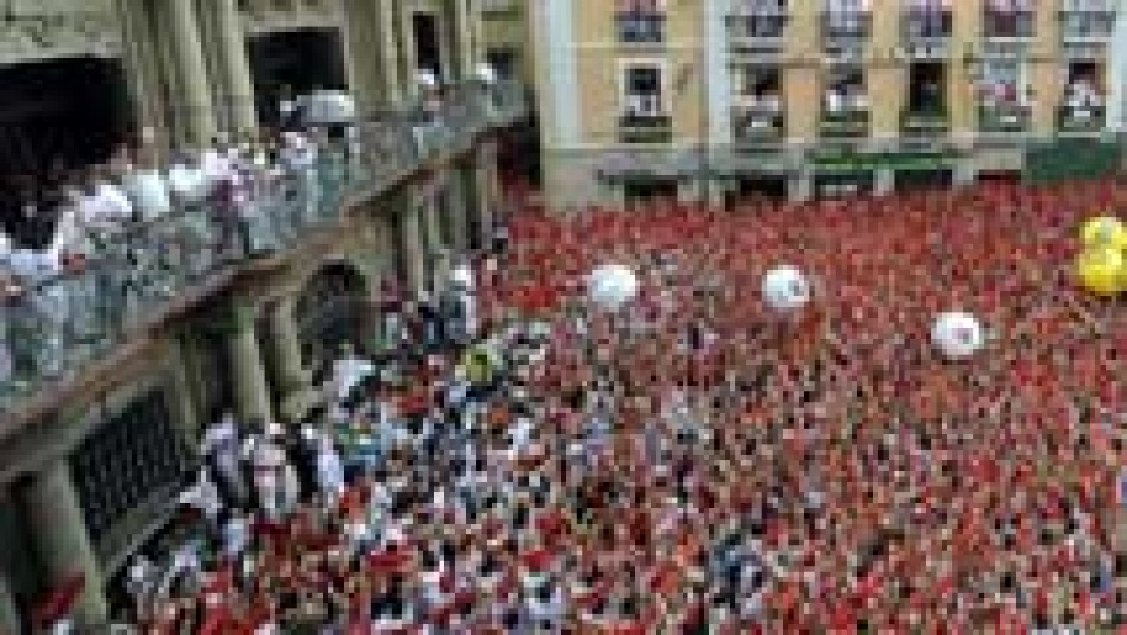 Un chupinazo multitudinario inaugura los sanfermines 2014