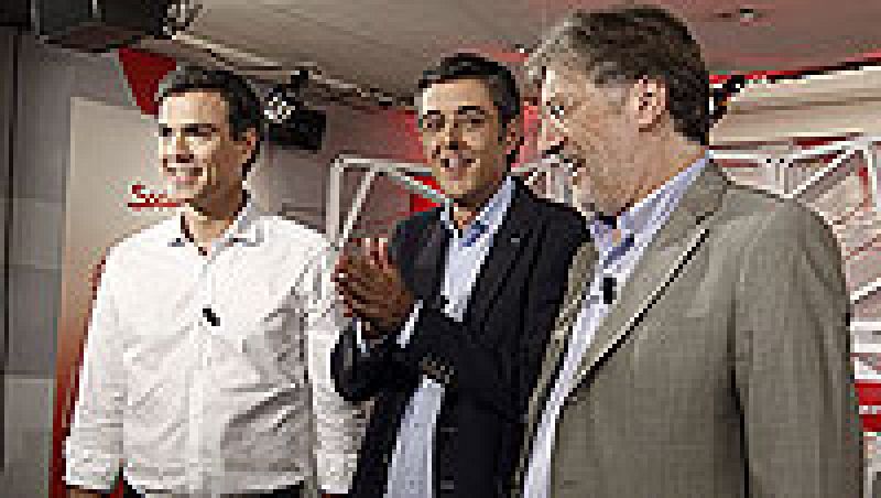 Pedro Sánchez, Eduardo Madina y Pérez Tapias prometen primarias en noviembre