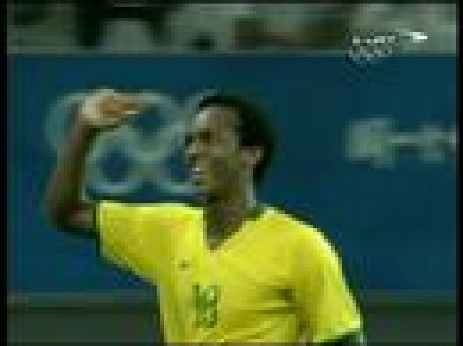Con esta victoria Brasil salva su participación en estos Juegos.