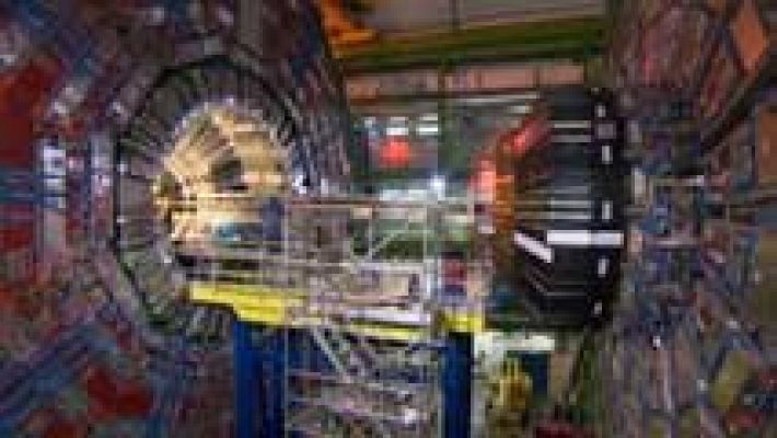 Telediario 1 - Científicos debaten en Valencia el origen del Universo