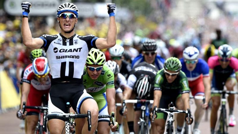 El ciclista alemán Marcel Kittel (Giant) se ha impuesto este lunes  en la tercera etapa del Tour de Francia, disputada entre Cambridge y  Londres sobre 155 kilómetros, en un sprint en el que superó al  eslovaco Peter Sagan (Cannondale), mientras que 