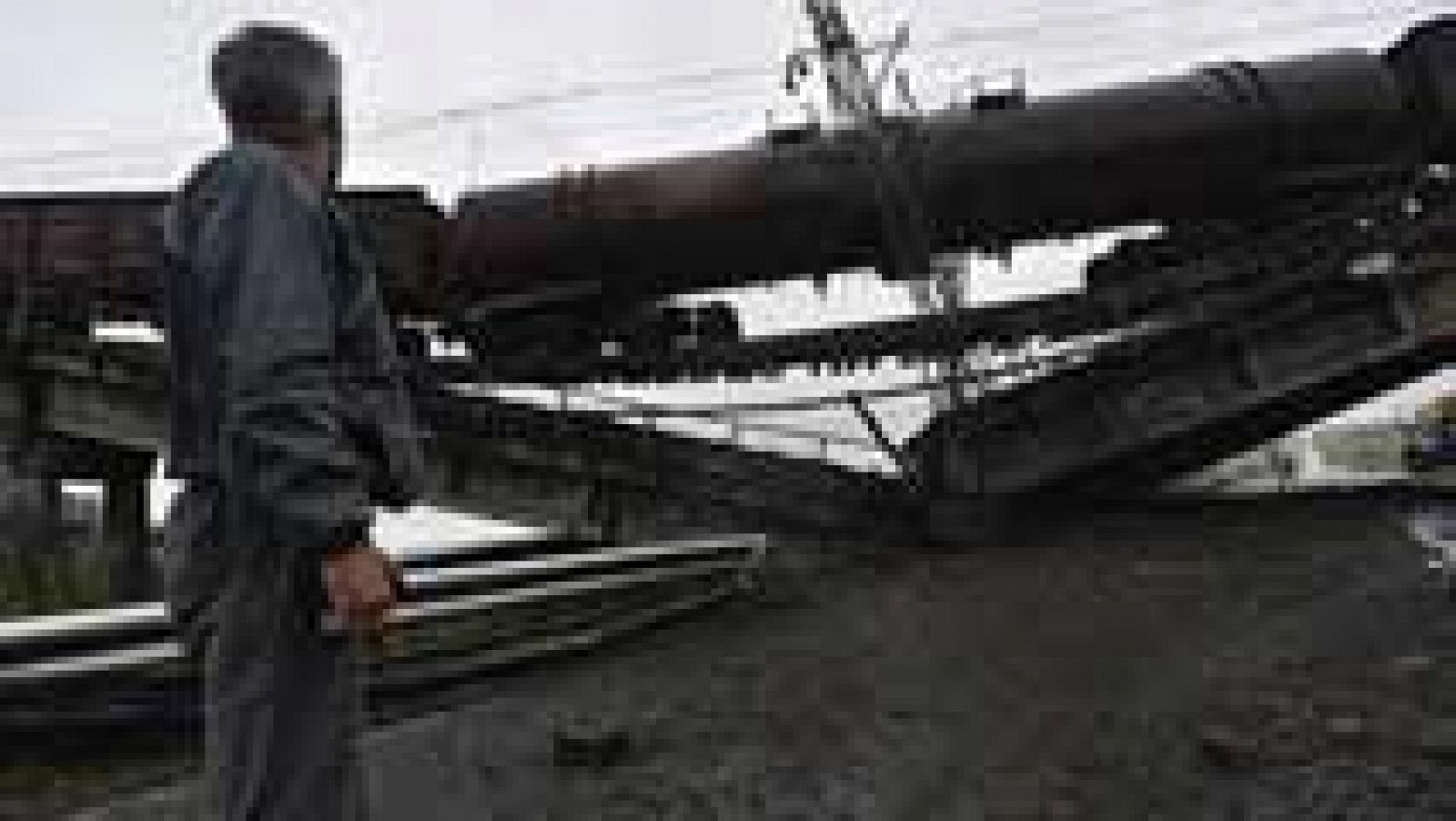  Vuelan tres puentes en el este de Ucrania en plena ofensiva del Ejército 