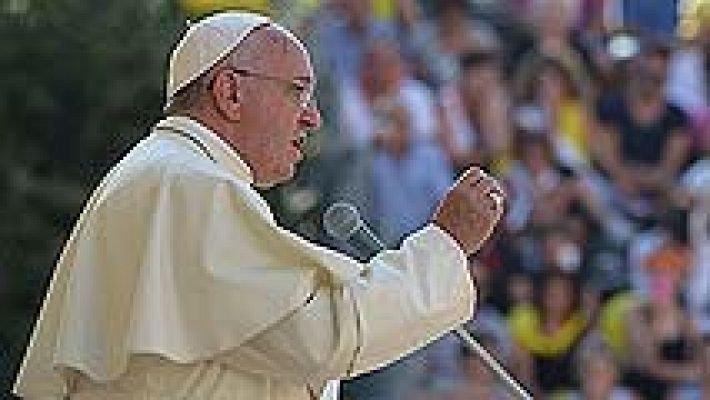 El papa recibe por primera vez a víctimas de abusos
