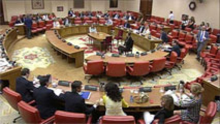 La oposición en desacuerdo con el decreto ley del Gobierno