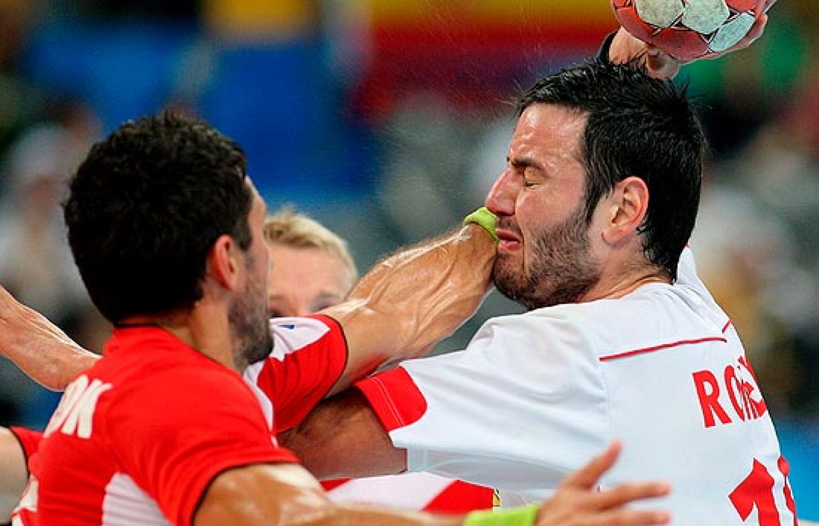 La selección de Juan Carlos Pastor ha caído con Islandia y tendrá que luchar por la medalla de bronce.