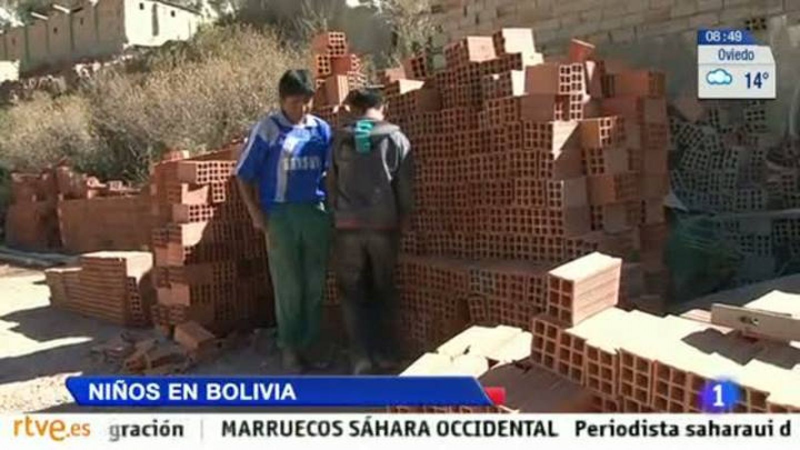 Telediario 1: Bolivia aprueba una ley que permite trabajar legalmente a niños de diez años | RTVE Play