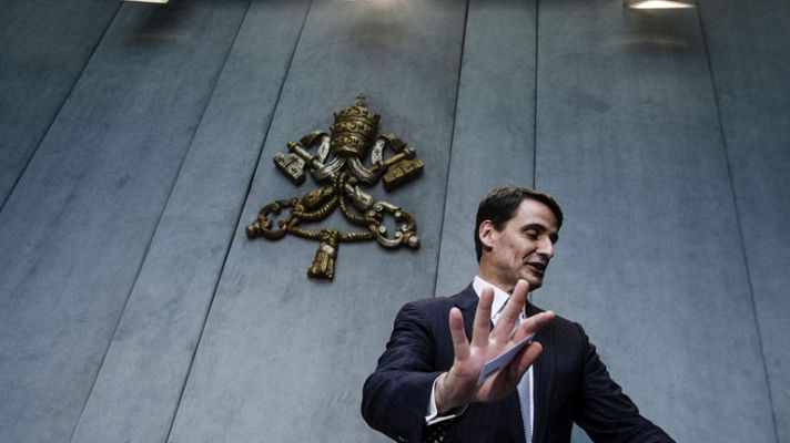 Telediario 1 - El papa nombra nuevo presidente del 'Banco Vaticano'