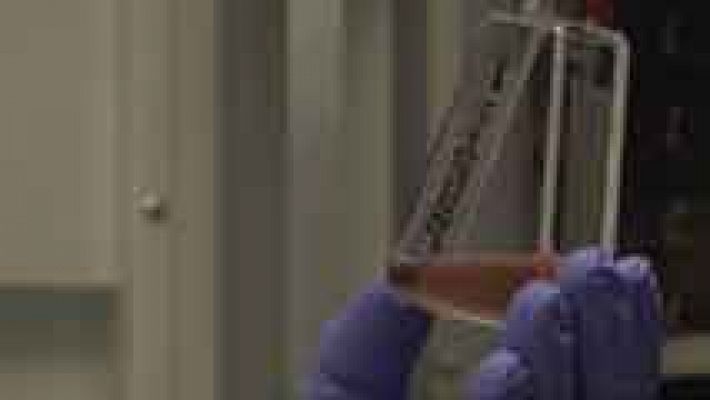 Telediario 1 - Un gel permite prevenir la transmisión sexual de VIH