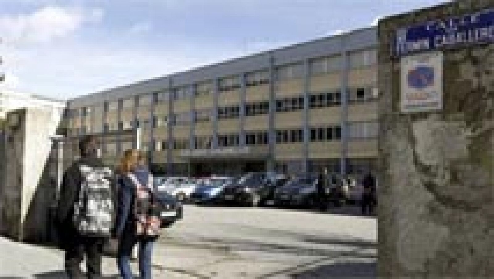 El profesor del Valdeluz niega todos los cargos en su declaración ante el juez - Informativo 24h | Ver