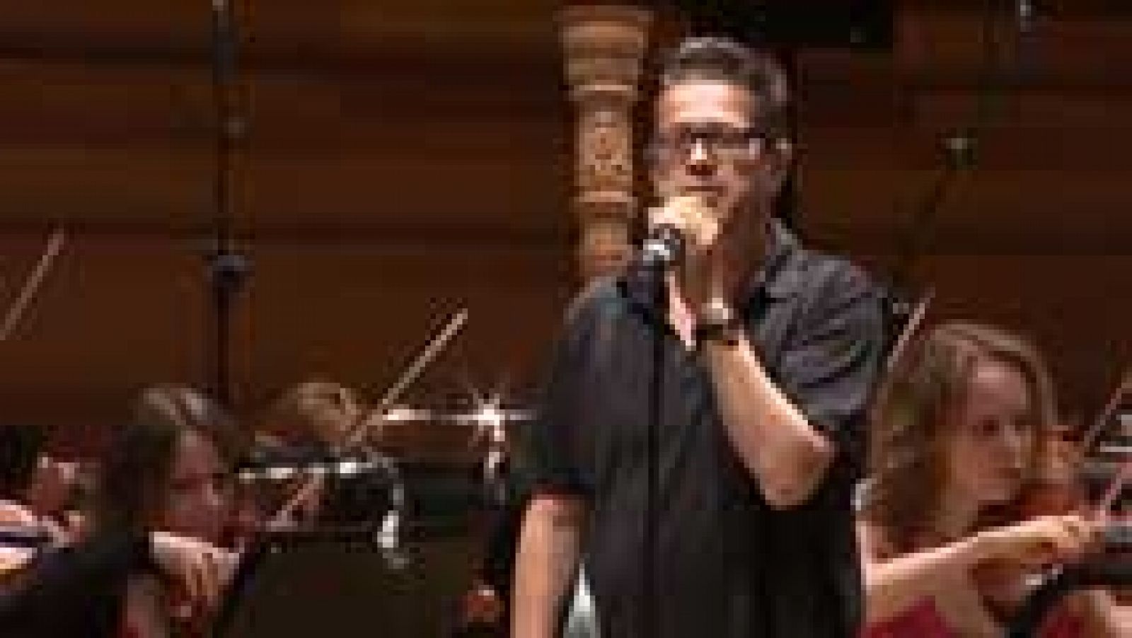 Telediario 1: Santi Auserón ofrece un concierto con una Orquesta Sinfónica | RTVE Play