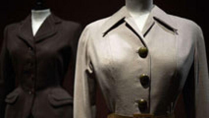 Telediario 1 - Exposición de moda en París