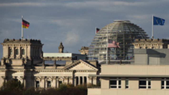 Telediario 1 - Espionaje entre países