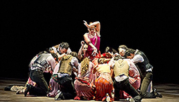 Telediario 1 - El espectáculo 'Fuego' conmemora los 10 años del fallecimiento de  Antonio Gades