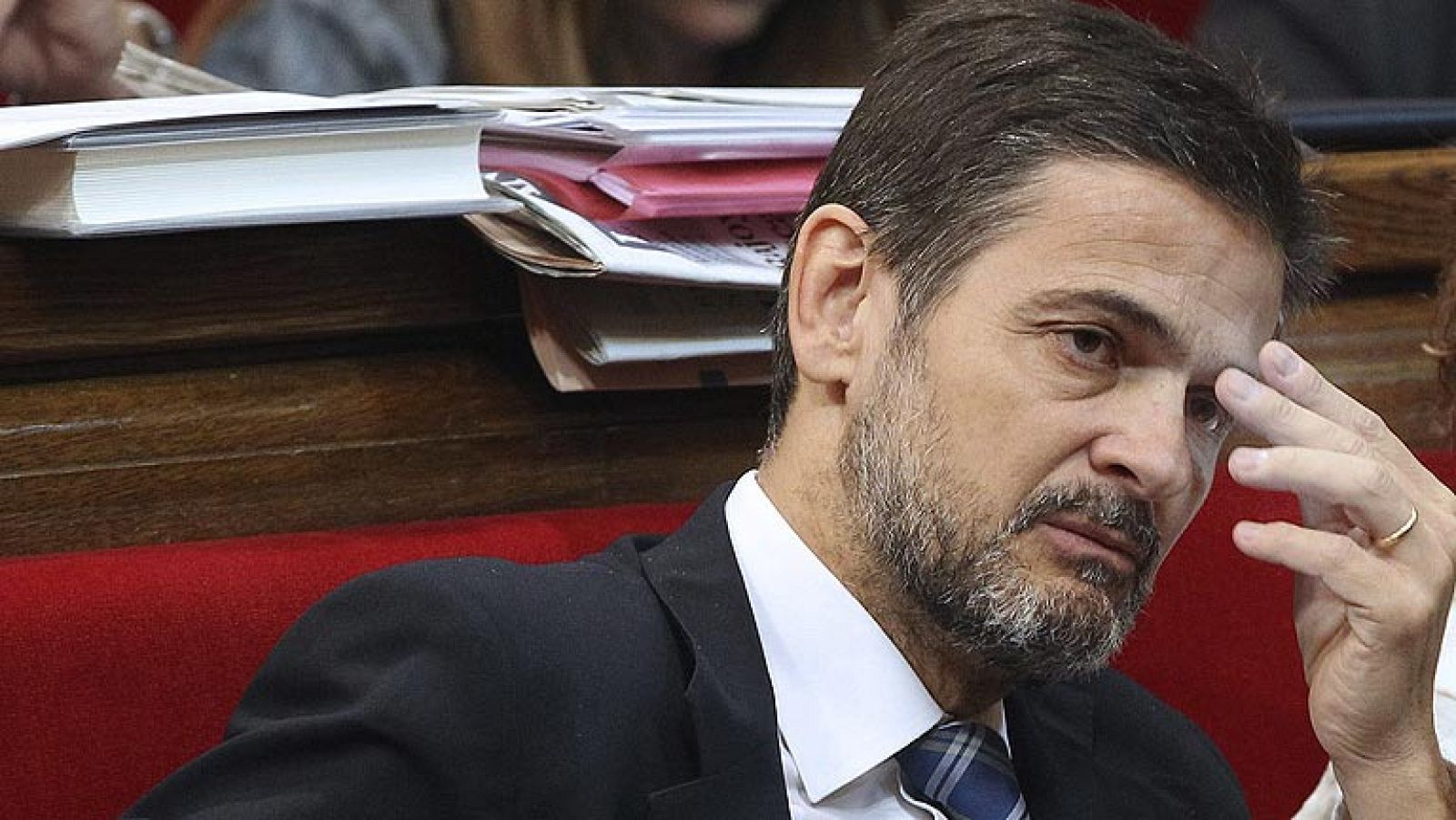 Oriol Pujol deja definitivamente la Secretaría general de Convergència y renuncia a su escaño | Ver