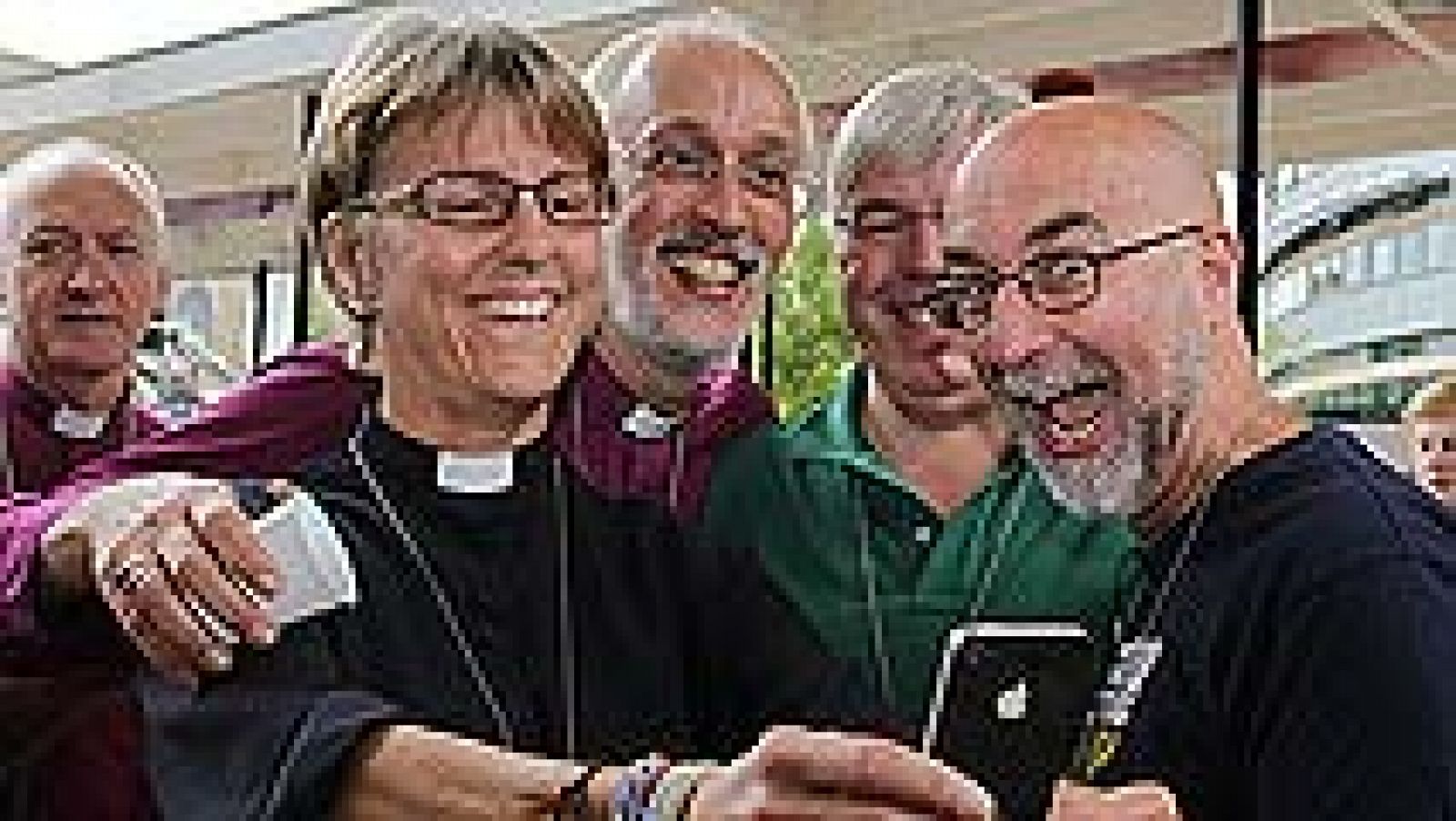 Telediario 1: La Iglesia anglicana podrá tener obispas | RTVE Play