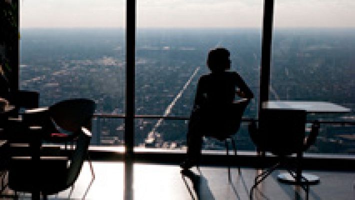 Telediario 1 - España pondrá en marcha un plan contra la discriminacion laboral y salarial de la mujeres