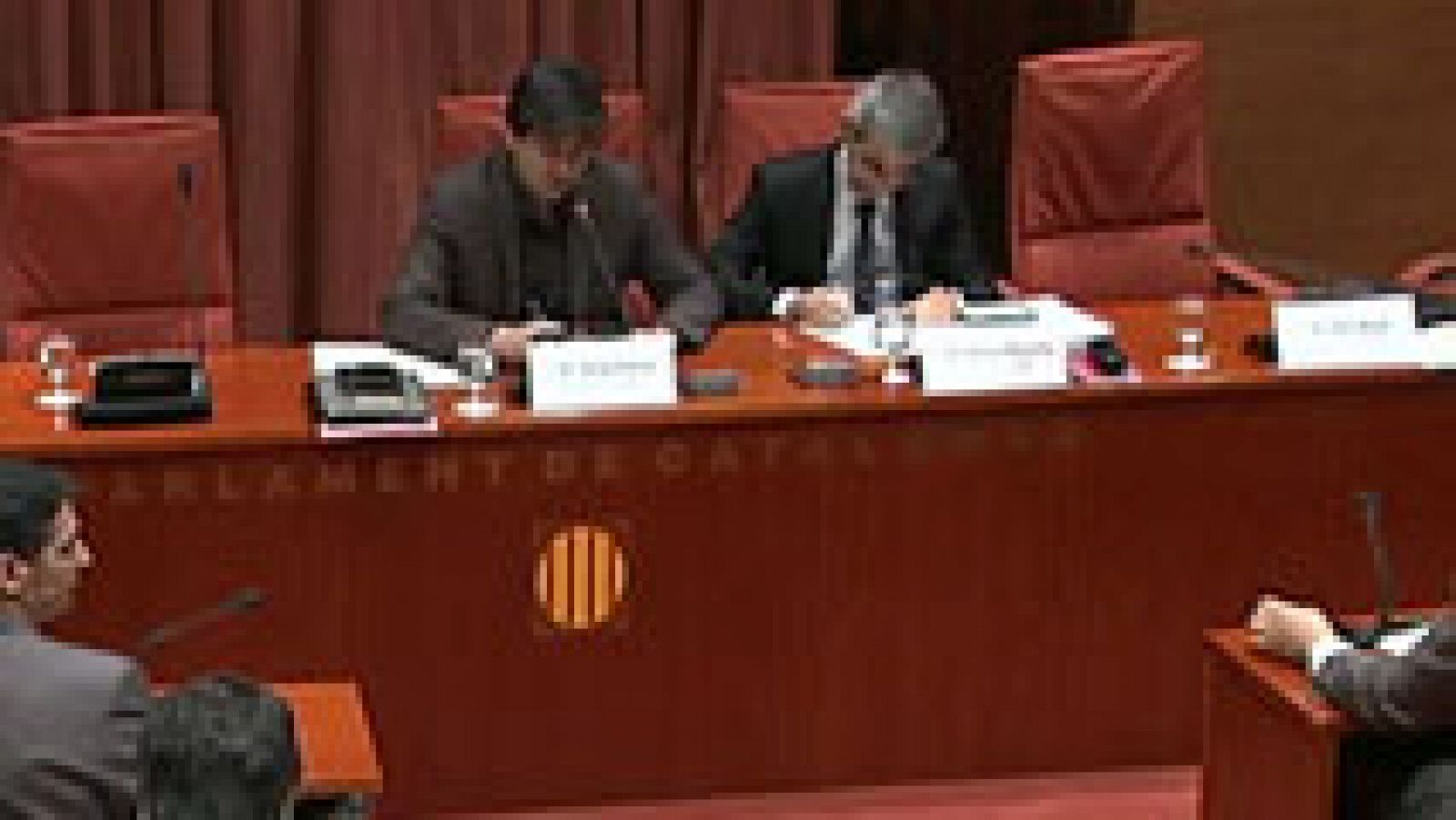 El Parlament aprueba en comisión la ley de consultas con el rechazo de PP y C's