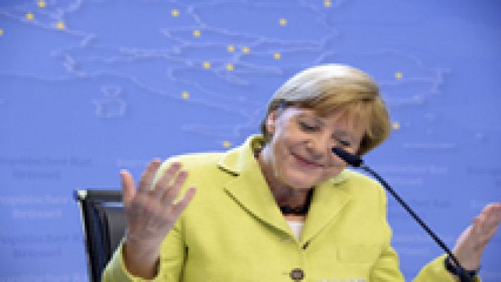 Periodistas alemanes cantan el 'cumpleaños feliz' a Angela Merkel