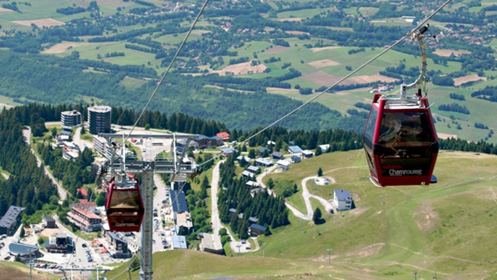 Este viernes se disputa la decimotercera etapa, de 197,5 kilómetros entre Saint-Etienne y Chamrousse, la primera en los Alpes, con tres puertos, el Col de la Croix de Montvieux, de tercera; el Col de Palaquit, de primera, y la subida final a Chamrous