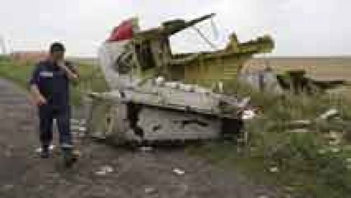 Telediario 1 - Kiev y los separatistas prorrusos se acusan mutuamente