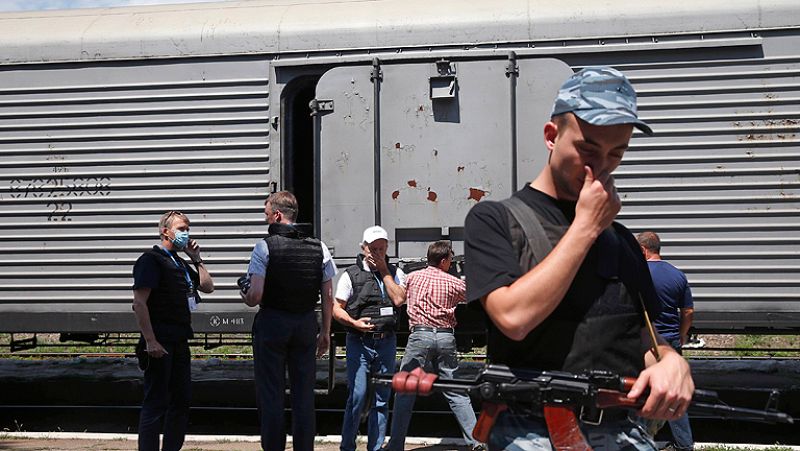 Trasladan a Donetsk los cuerpos de las víctimas del avión malasio