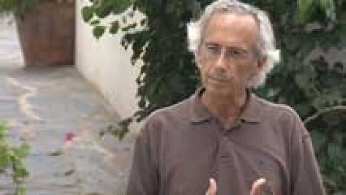 Telediario 1 - Un investigador español canceló su pasaje para el avión