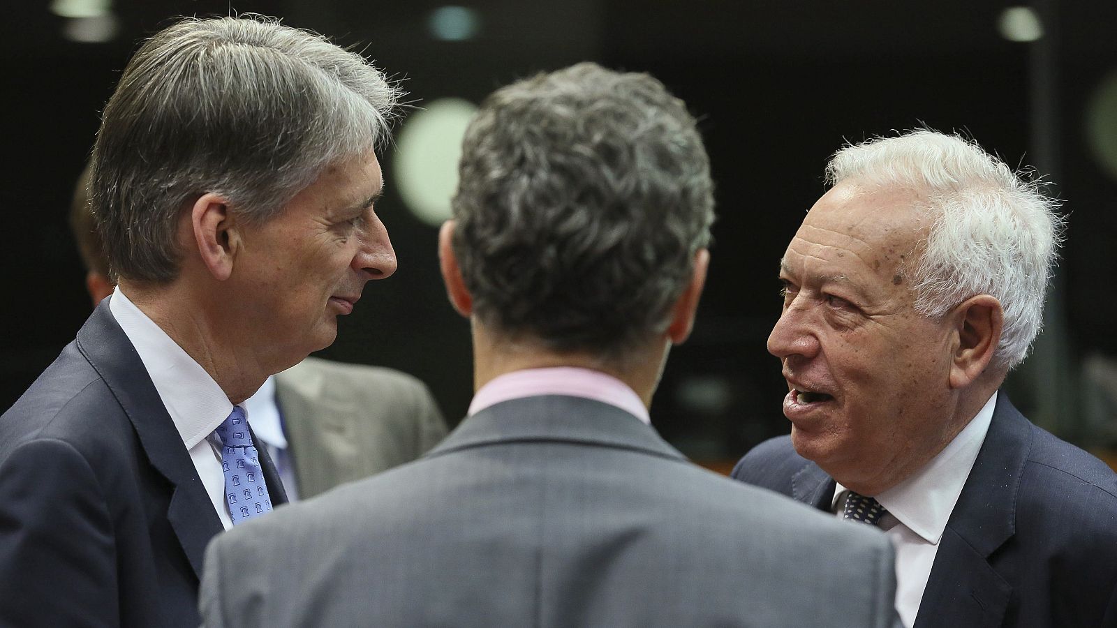 La UE estudia sancionar a Rusia por facilitar armas a los rebeldes y no por derribar el avión