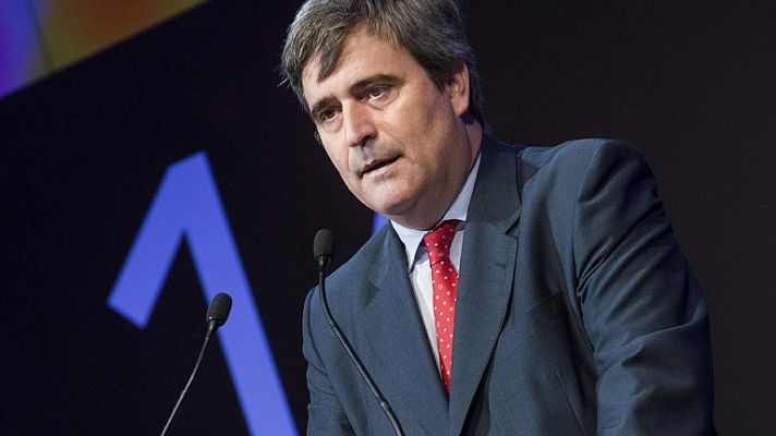 Telediario 1 - Cardenal defiende los cambios en los jugadores de formación en la ACB