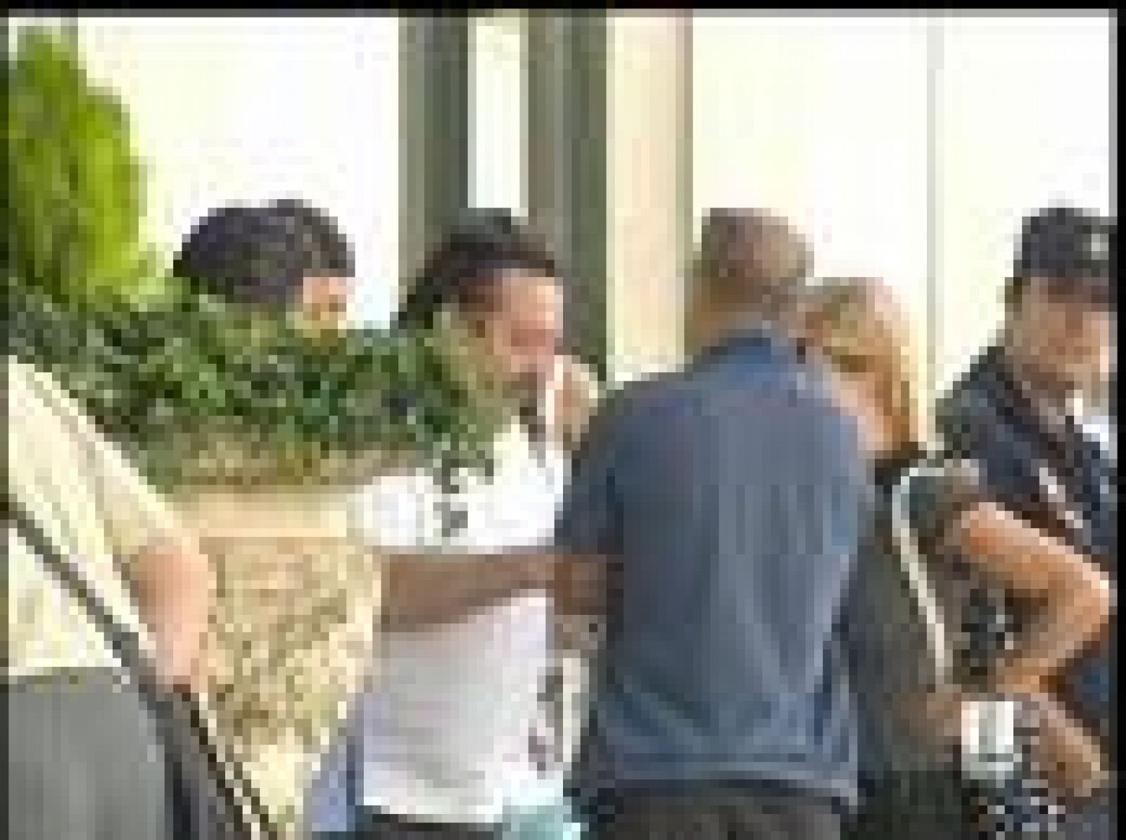 Los forenses trabajan día y noche | Ver