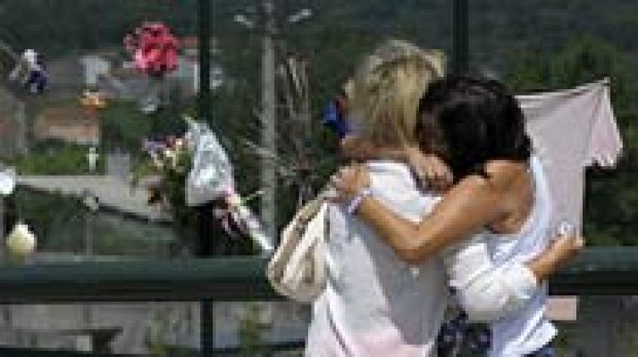 Telediario 1 - Primer aniversario del accidente de tren de Santiago