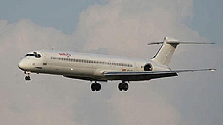 Informativo 24h - Paris dice que viajaban numerosos franceses en el avión desaparecido rumbo a Argelia