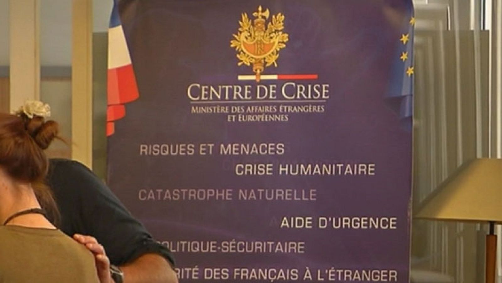 El gobierno frances, volcado en al apoyo a familiares de los fallecidos en el accidente de avión