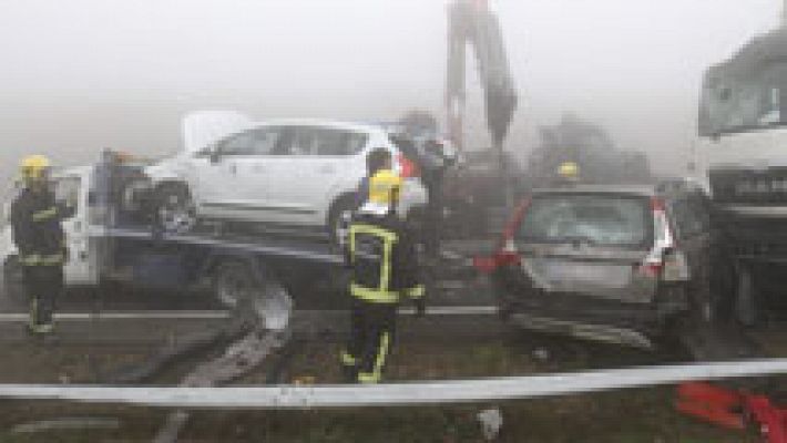 Un muerto y 30 heridos en un accidente múltiple en Lugo