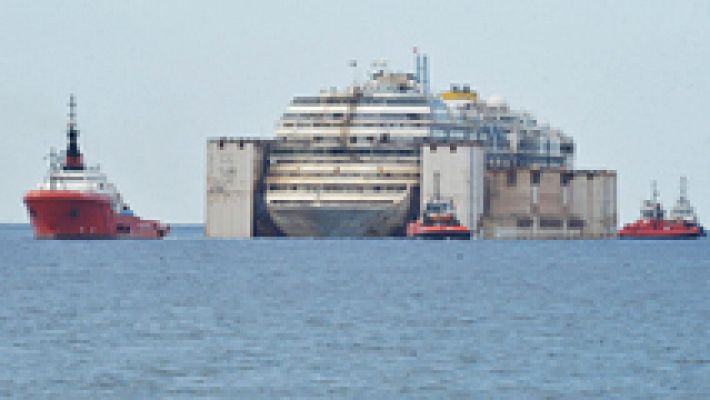 Informativo 24h - El Costa Concordia llega al puerto de Génova