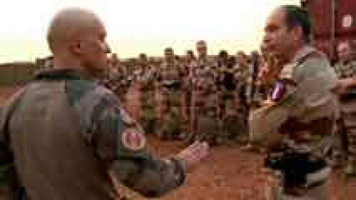 Telediario 1 - Expertos trabajan en el lugar del accidente de Air Algerie