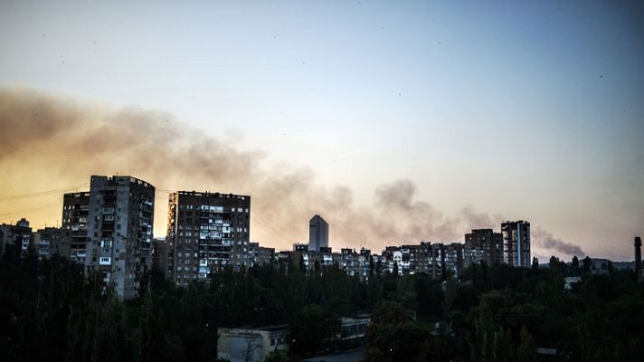 Telediario 1 - Dificil trabajo el de los investigadores en Ucrania