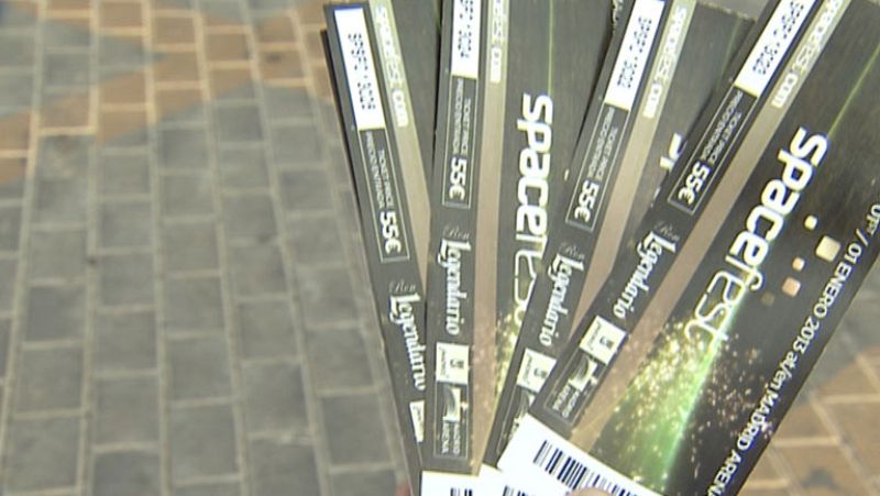 Miles de personas esperan aún el dinero de las entradas del Space Fest suspendido en 2013