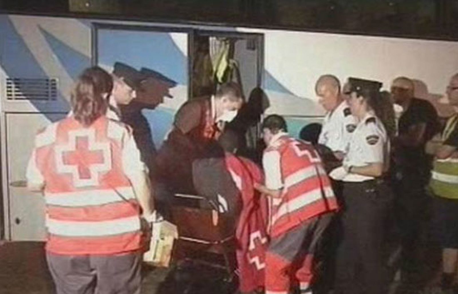 Sesenta y cinco inmigrantes llegan a las costas de Andalucía | Ver